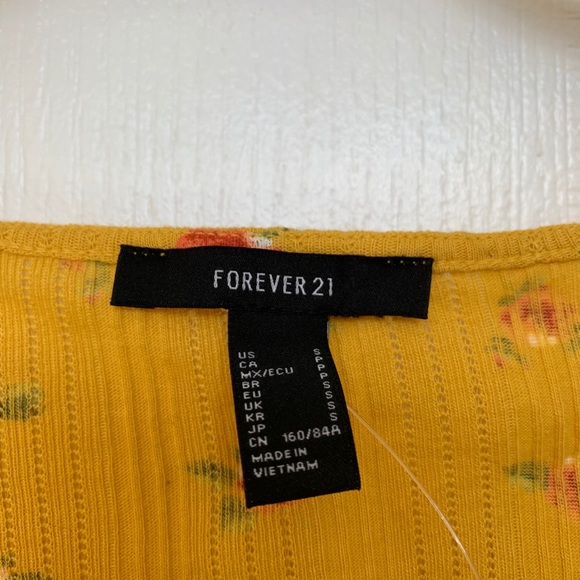 Long Sleeve and Cropped Sweater - Picture 5 of 8